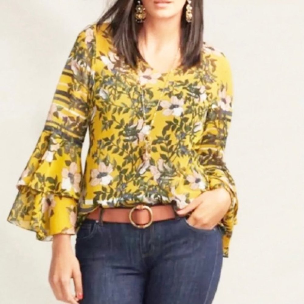 CAbi 5518 Spring Scene Floral Print Ruffle Blouse Size Small